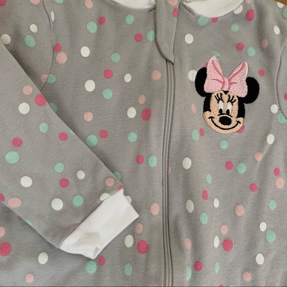 🌟3/$15🌟 Disney Baby Grey Minnie Mouse Onesie Footie Pajamas Size 6-12 M - Picture 5 of 6